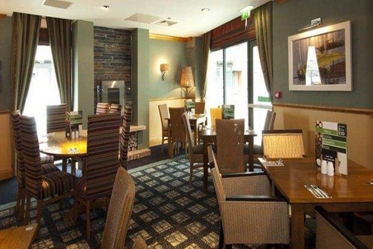 Premier Inn Manchester チードル エクステリア 写真
