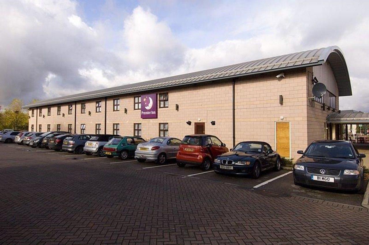 Premier Inn Manchester チードル エクステリア 写真